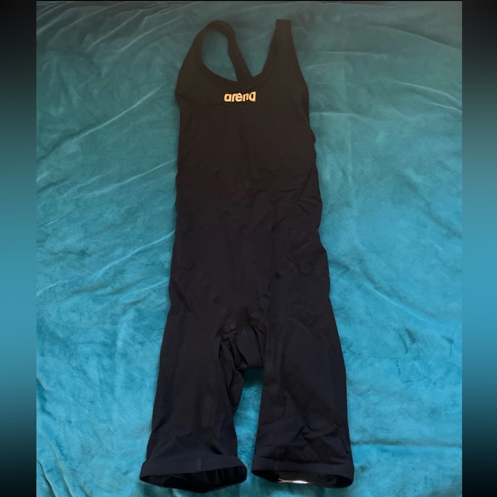 Arena CarbonAir 2 Closeback Powerskin (Size 24)